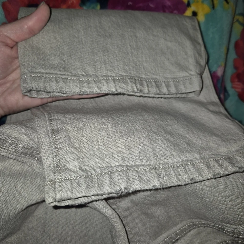 ❗️NWOT❗️Loft Curvey High Waist Straight Crop Gray Denim 👖Jeans 8/29